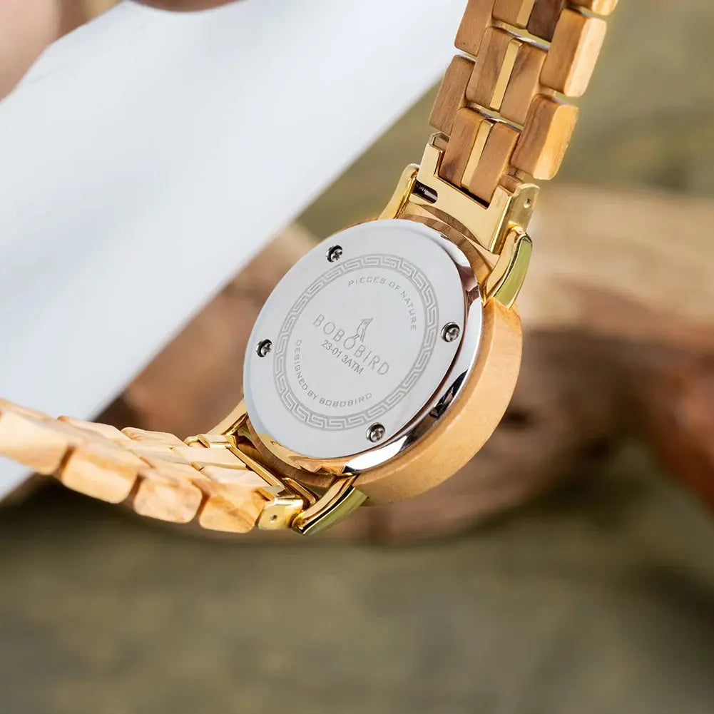 Montre bois femme en bois clair