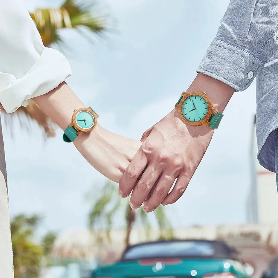 Montre en bois pour femme - couple